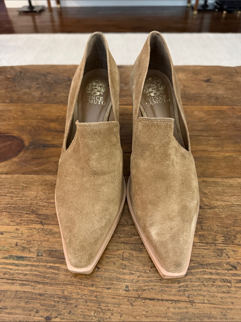 Vince Camuto Tan Suede Wevenly Snip Toe Western 3" Heels Size 8
